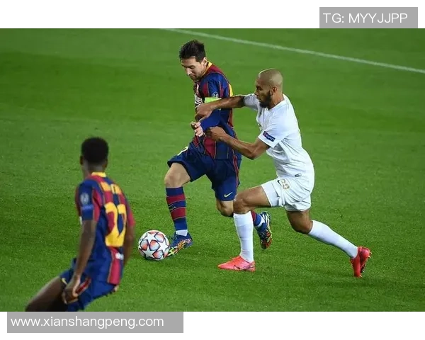 费伦茨瓦罗斯与巴萨罗那激战正酣精彩直播全程回顾